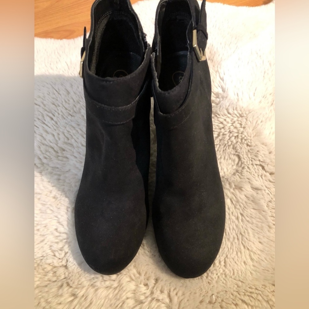 Candie's Black Ankle Booties with Buckle - Picture 3 of 10